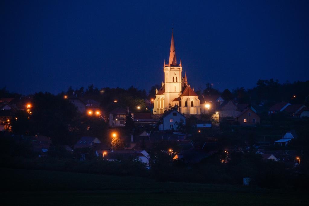 Nad Vinnym Sklipkem Znojmo Esterno foto